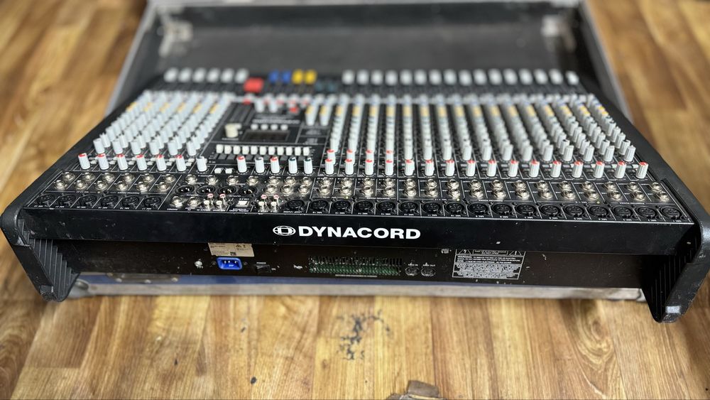 vand/schimb Mixer Dynacord CMS 2200-3 wing midas powermate
