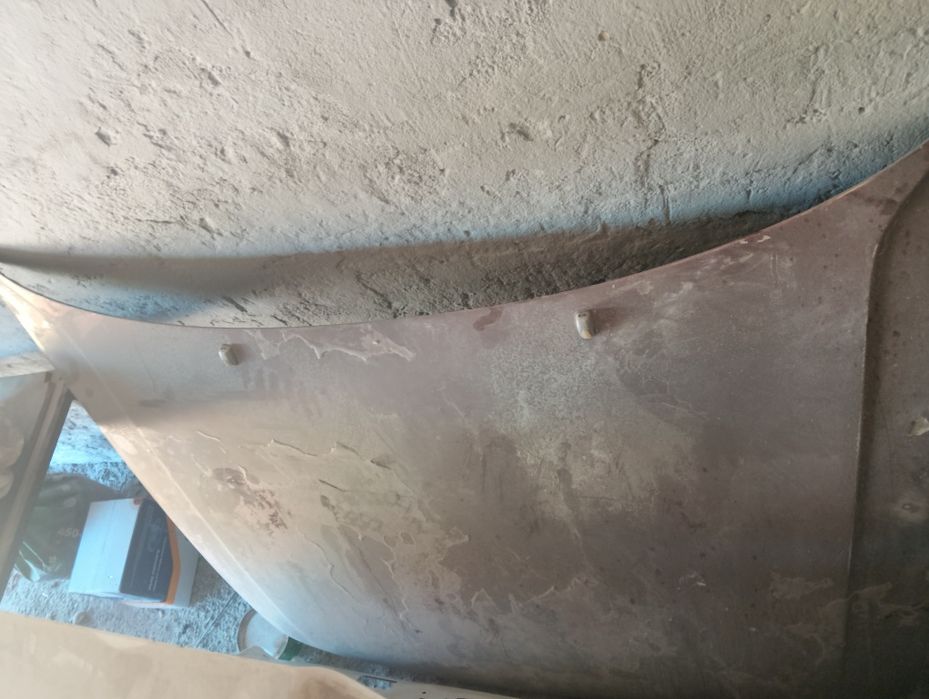 Продам капот на Ауди 80