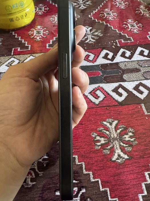 Продам Айфон 15 про