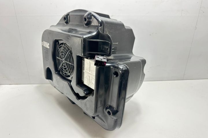 Subwoofer auto 7L5035403 Porsche Cayenne 955 seria