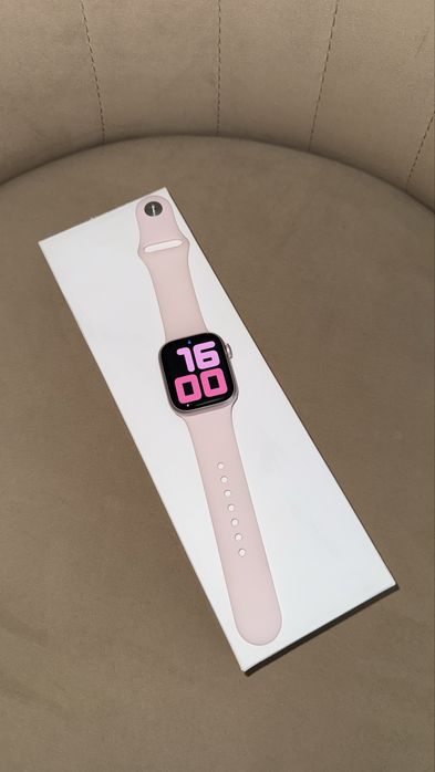 Продаю Apple Watch 9 series 41mm