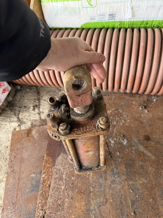 Cilindru u 650 …….