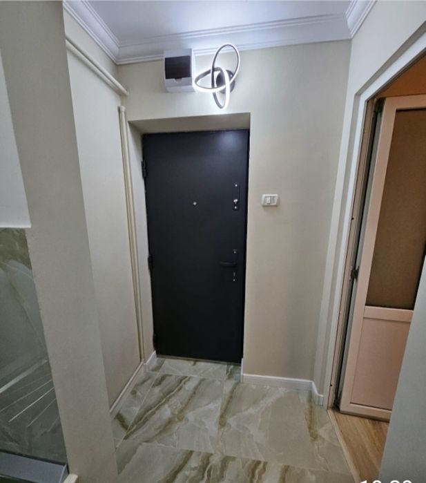 Vand apartament 2 camere ,etaj 2 !Renovat si.mobilat -totul Nou!