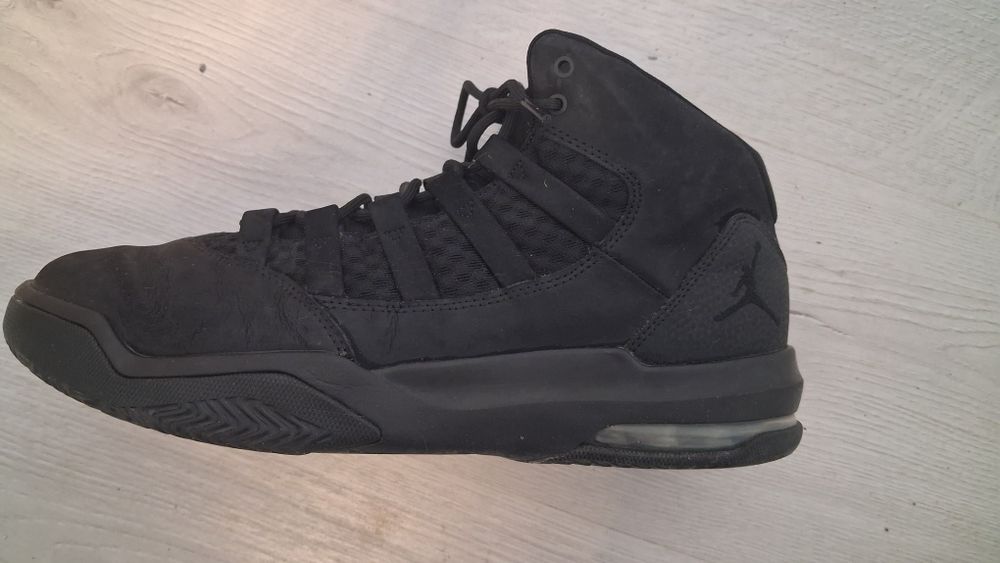 Nike Air Jordan Max Aura