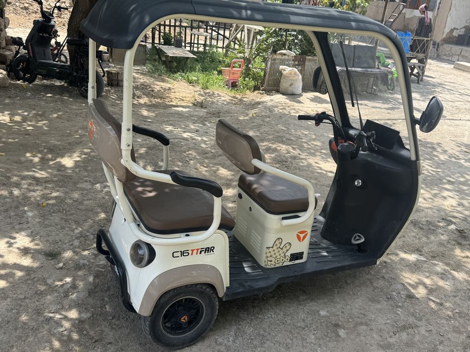 Yadea C16 model Trisikl