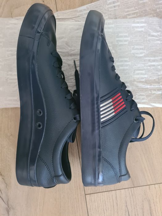 Sneakers albastrii Tommy Hilfiger piele ecologica mărime 44, purtați