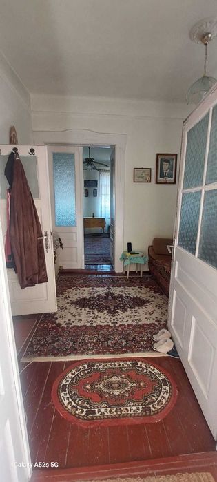 Casa solida saseasca + 2500mp teren, Bod