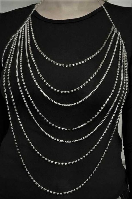 Боди чейн стильное украшение