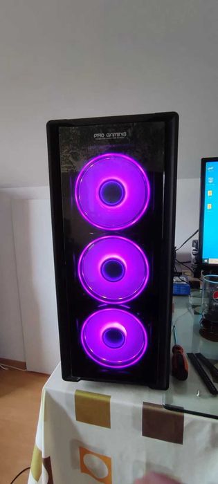 Pc Gaming- Ryzen 7 9800X3D - rtx 5060ti de 8 gb ddr7 , 16 gb ddr5 -nou