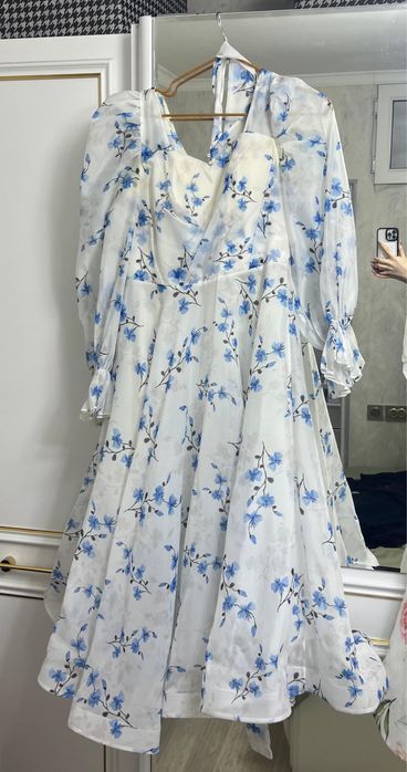 Женское платья на вечер