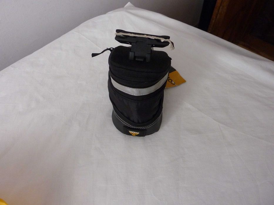 Geanta scule Topeak Nou cu eticheta , cu prindere sub sea , protectie