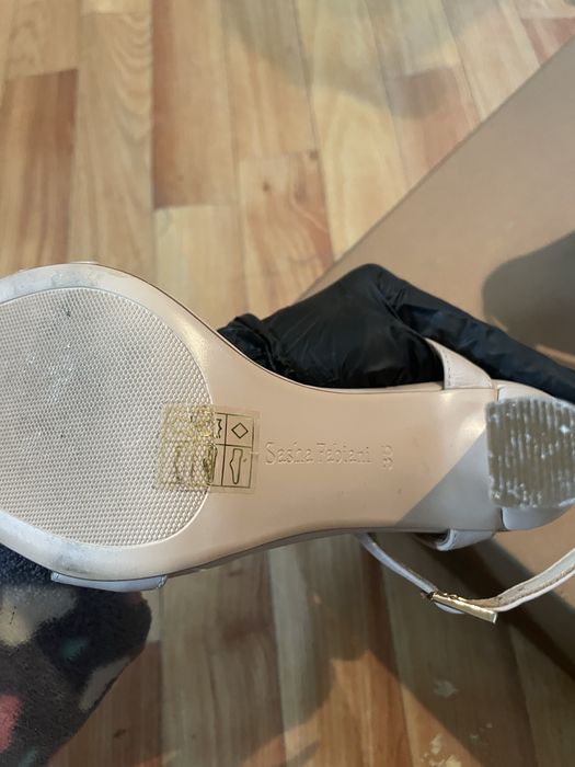 Босоножки от sasha fabiani