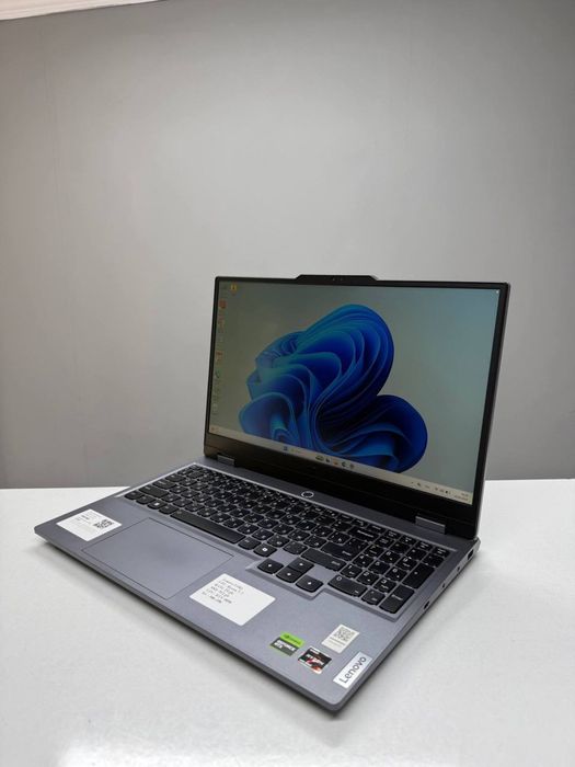 Ноутбук Lenovo Loq