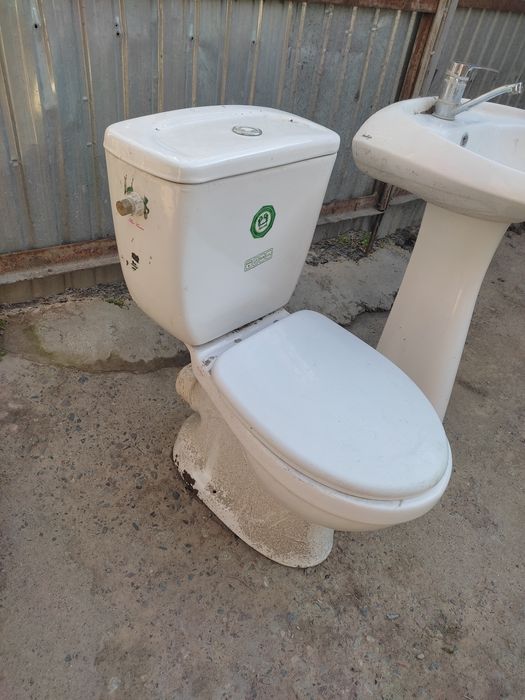 Унитаз с бочком белая