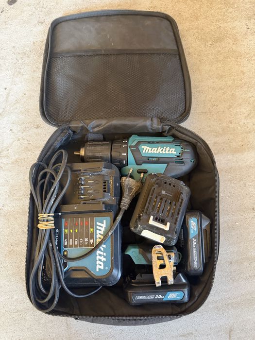Makita DF333D 12V винтоверт