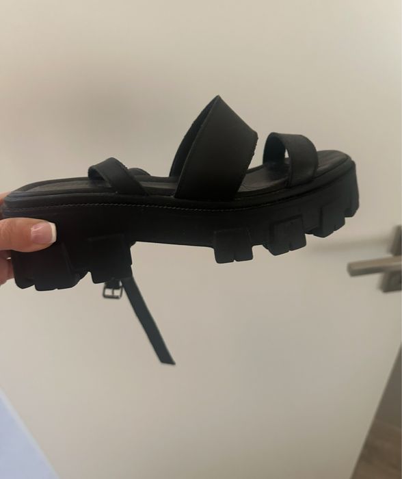 Дамска чанта Guess