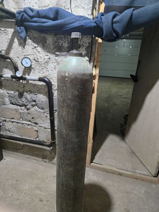 Продам кислородный балон