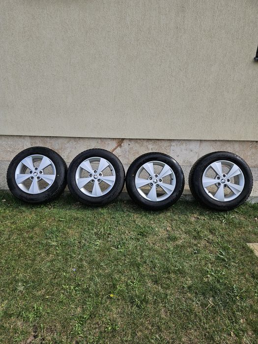 Roti originale  Skoda Octavia 4 cu cauciucuri 205/60 R 16 de iarna,DOT  24 ET 46