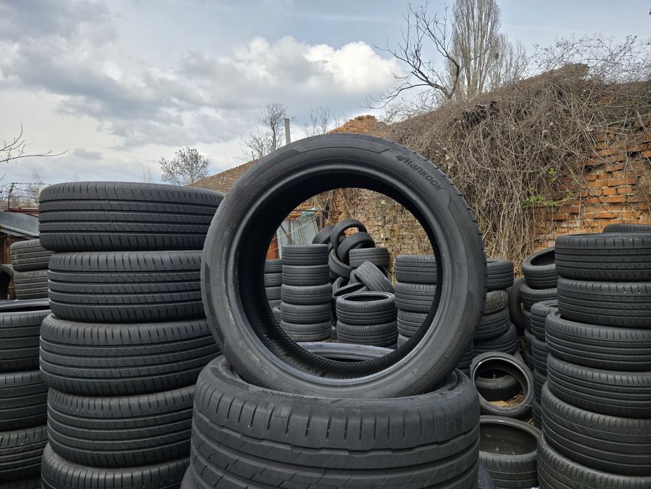 2бр. 255 40 19 Hankook летни.