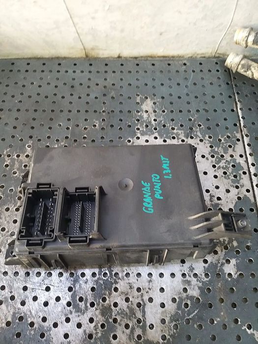 Panou tablou sigurante 1.3 mjt fiat grande punto 199 00517986150 28094319