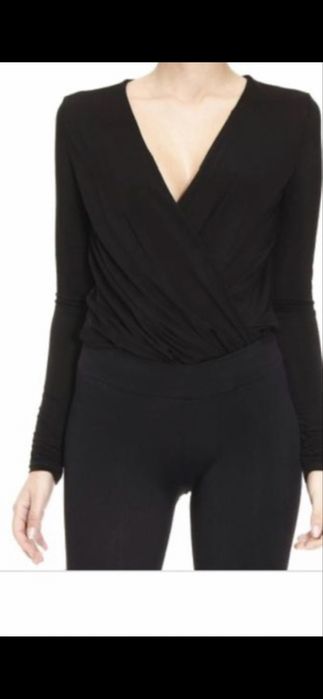 Pinko боди риза прекрасна материя с дълбоко тип гръцко деколте