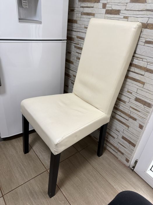 Vand mada expresibila + doua scaune