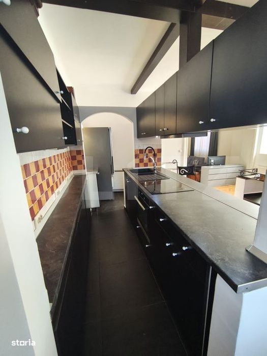 De inchiriat apartament lux zona ultracentrala cu garaj si loc de parc