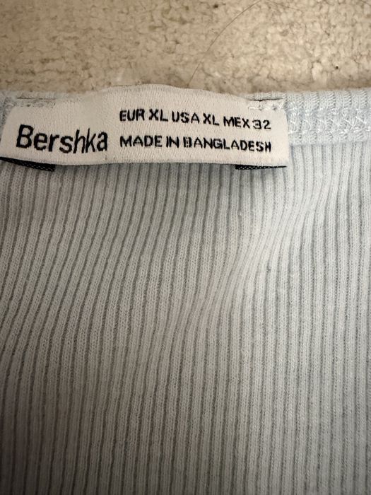 Топ Bershka голубого цвета