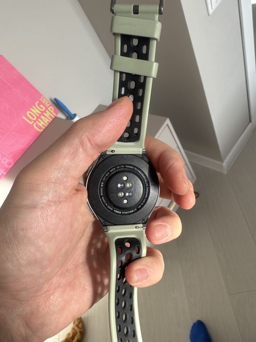 Продам наручные часы