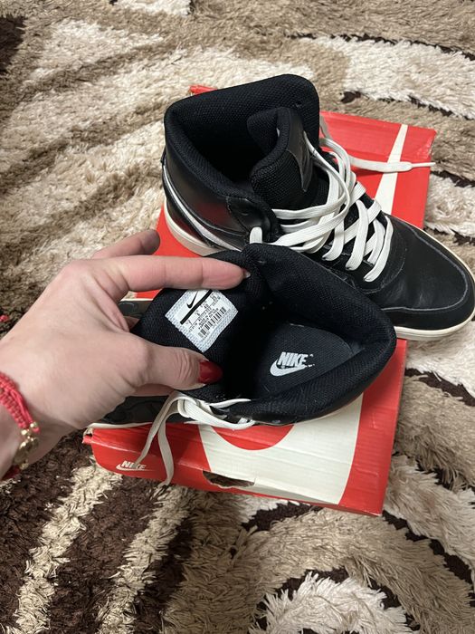 Дамски кецове Nike 40номер