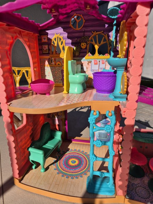 Casa Enchantimals & set de 10 papusi si accesorii