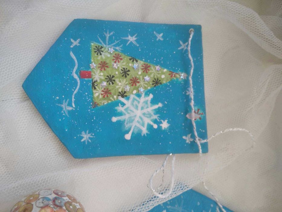 Ёлочное украшение "флажки"