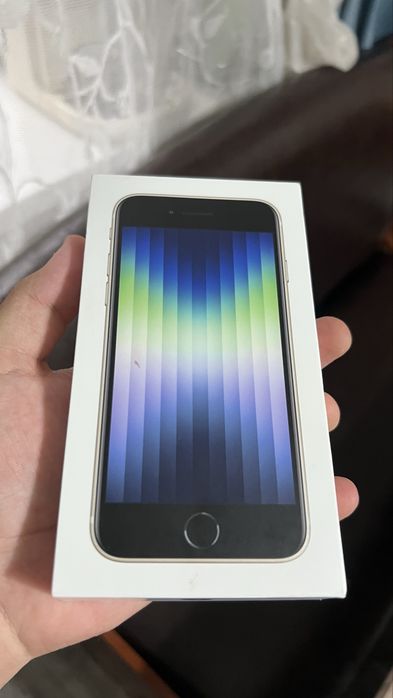 Iphone se 2022 starlight