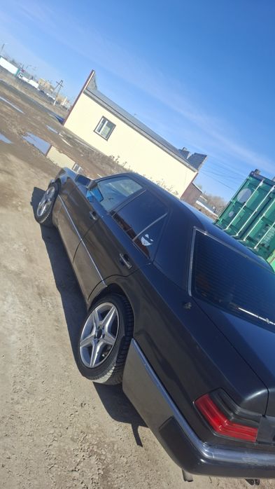 Мерседес 124 Е230