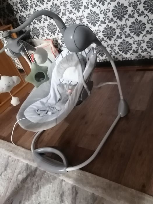 Шезлонг для новорожденных