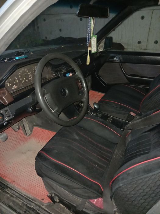 Мерседес 124 жүріп тұр