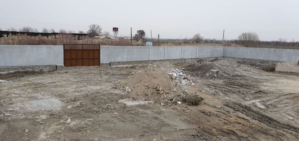 Навоий вилояти Хатирчи тумани. Нотурар, ишлаб чикариш учун ер майдони.