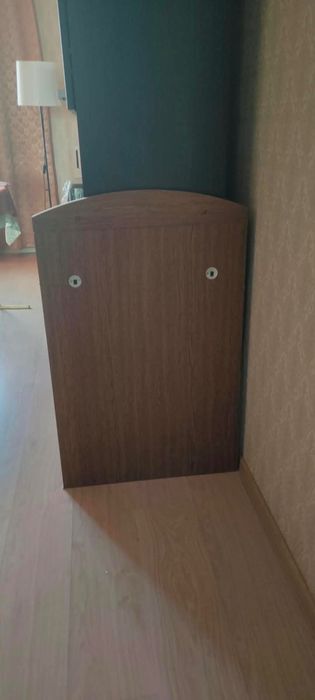 Зеркало подвесное мебель