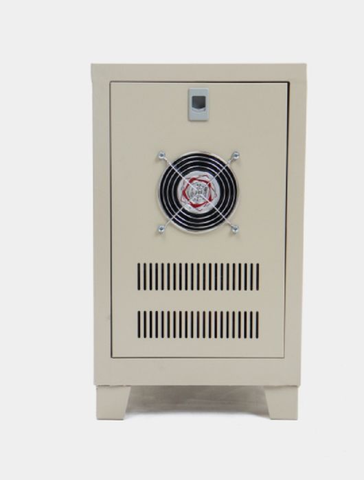 Stabilizator sotiladi Andeli 15 kva 210 y.e.