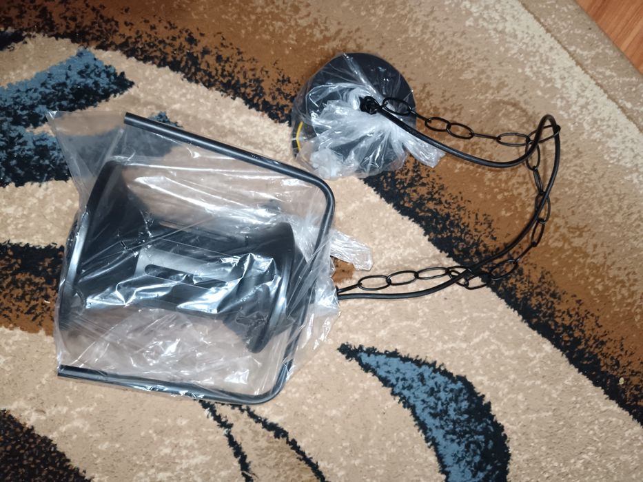 VÂND Lampa suspendata cu lant negru, E27, 1m, Negru  ESTE NOU

1️⃣0️⃣