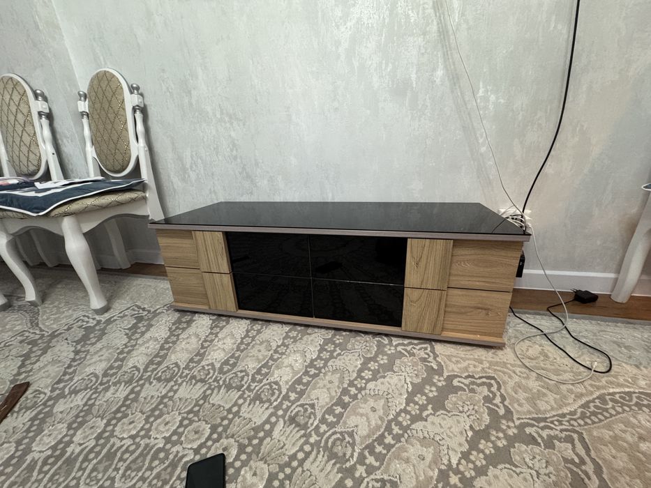 Тумба под телевизор