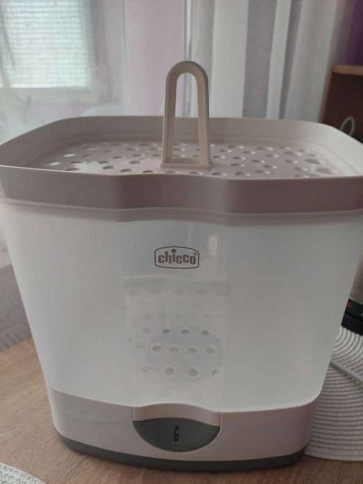 Стерилизатор за шишета