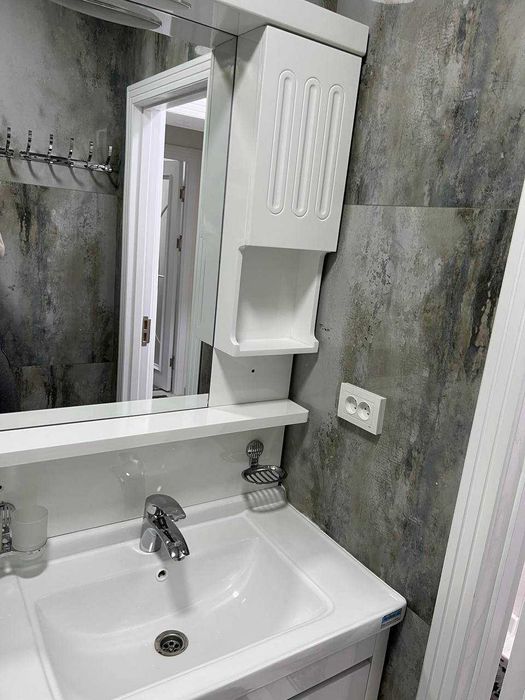 Сдаётся  Квартира по ул.Афрасияб  **