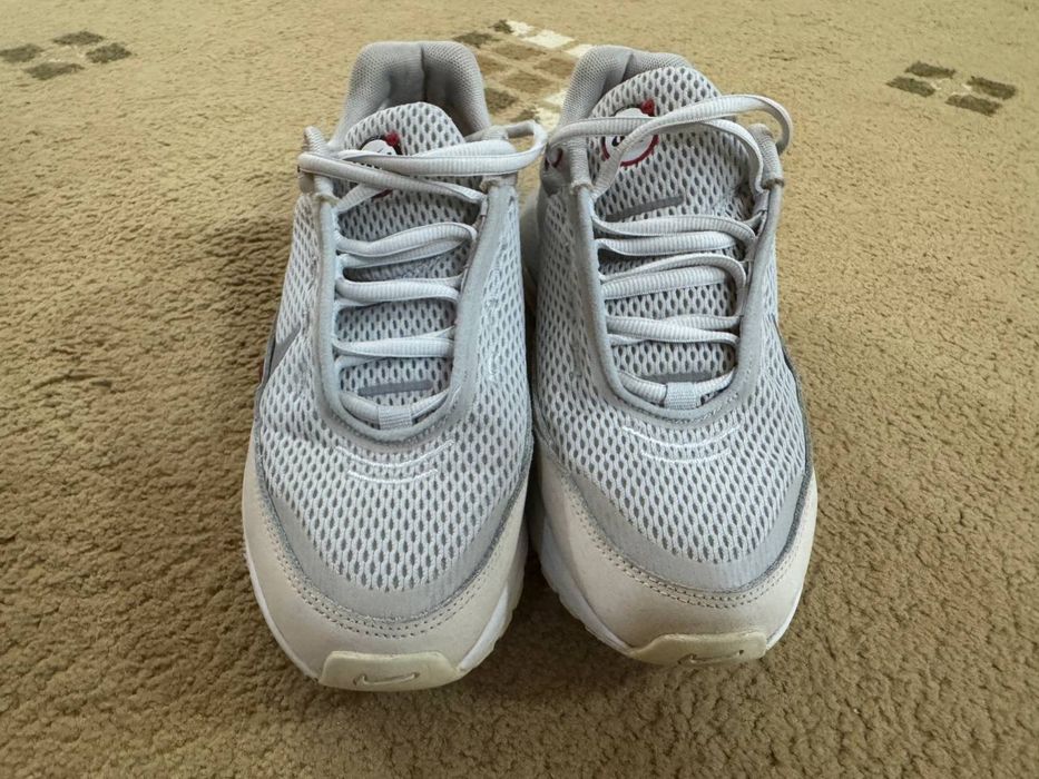 Кроссовки “Nike”