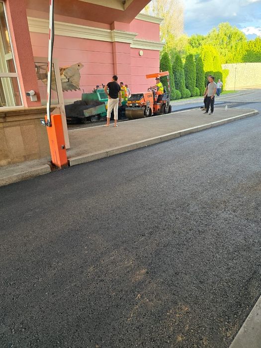 Асфальтирование и благоустройство