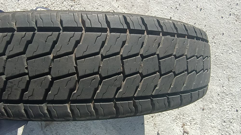 Летни гуми за лада нива 175R16-бартер