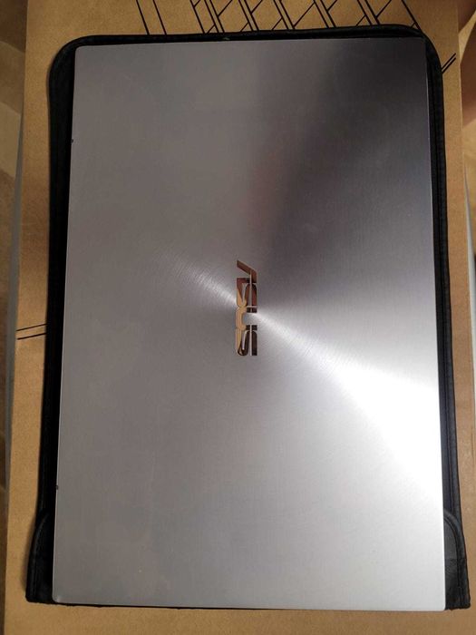 asus zenbook UM431D notebook pc