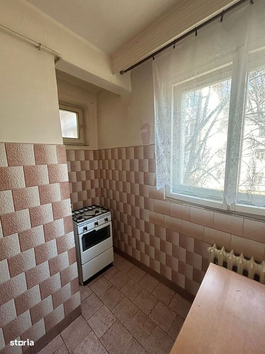 Apartament 2 camere-Zona Sud -etaj 2/4 - 40 mp — fotografia 3