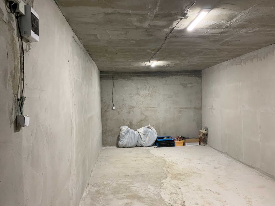 Дава се под наем Гараж / Паркомясто в Варна, Младост 1 - 19 кв.м за 109.65 € - Снимка #2