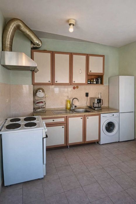 Дава се под наем Двустаен апартамент в София, Люлин - център - 55 кв.м за 448.8 € - Снимка #2